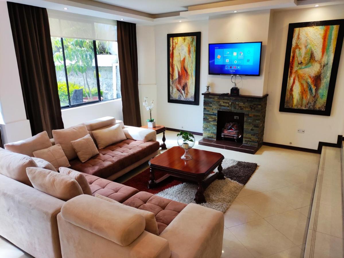 Hospedaje En Quito Norte, Apartamento & Suite Independientes Εξωτερικό φωτογραφία