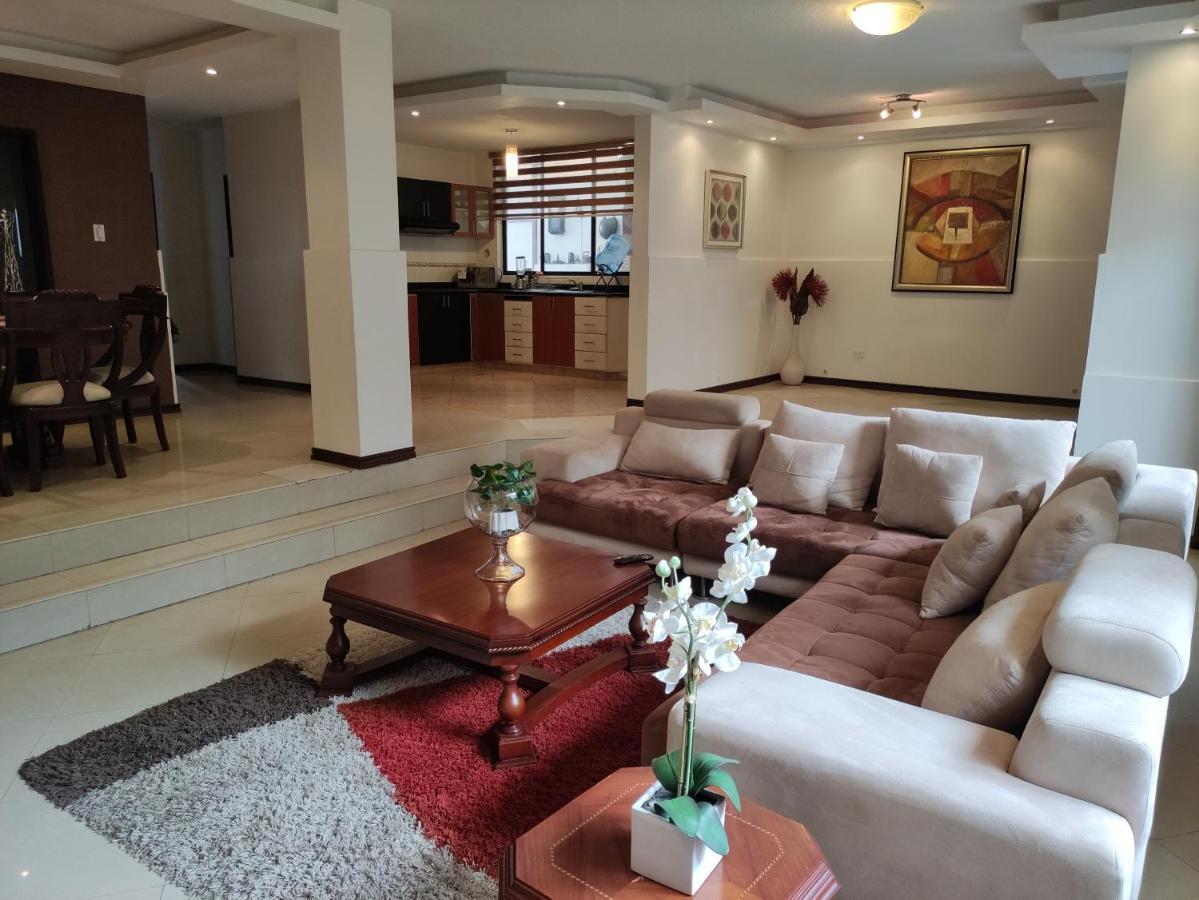 Hospedaje En Quito Norte, Apartamento & Suite Independientes Εξωτερικό φωτογραφία